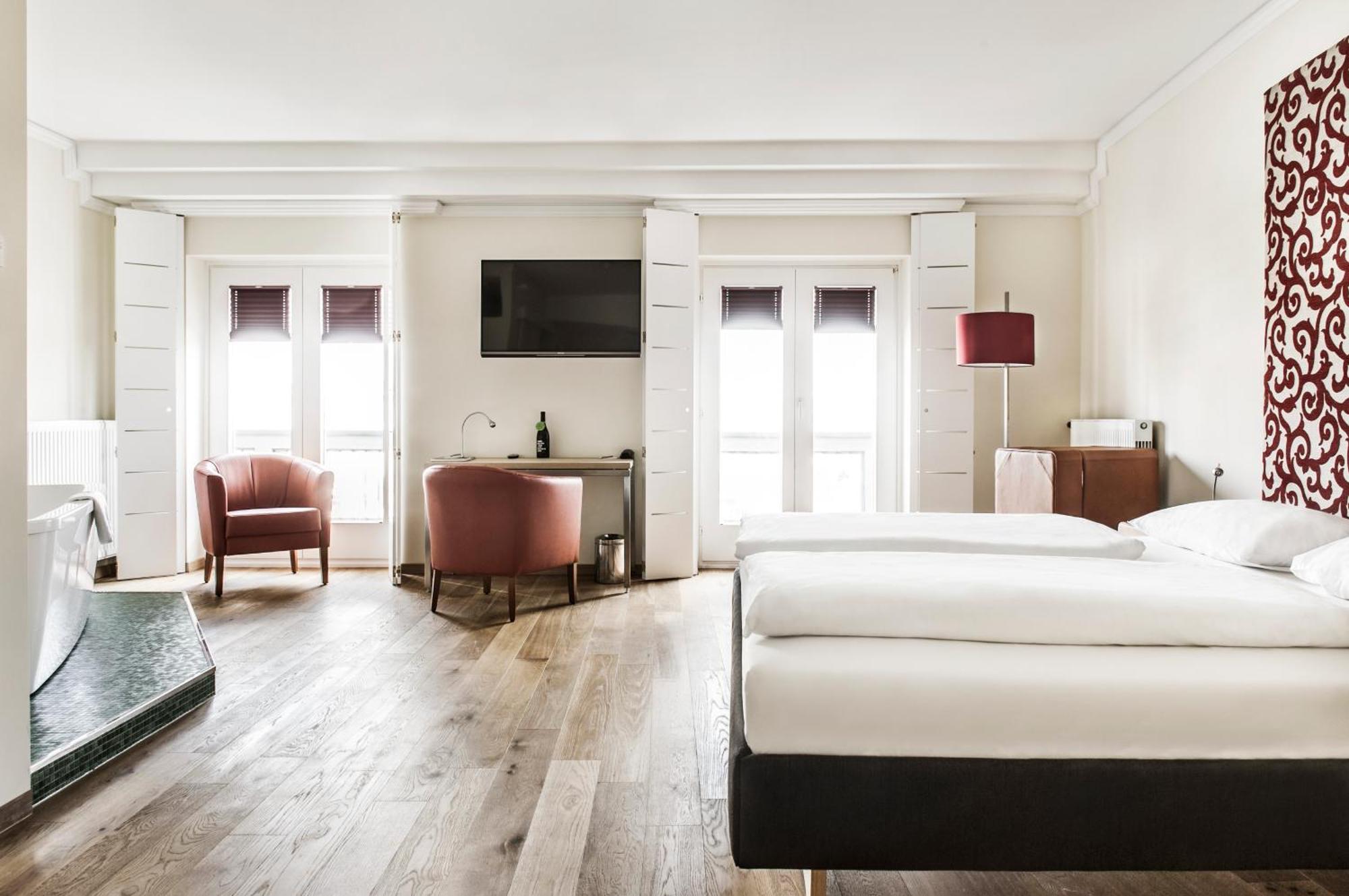 Hotel Weitzer 4*